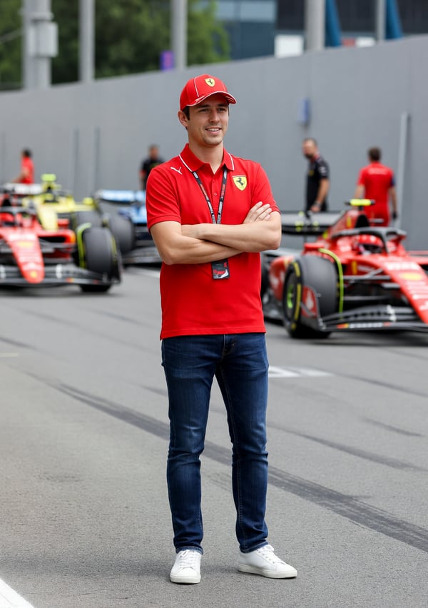canadian gp grid walk - AI portrait style sample by selfielab on selfielab